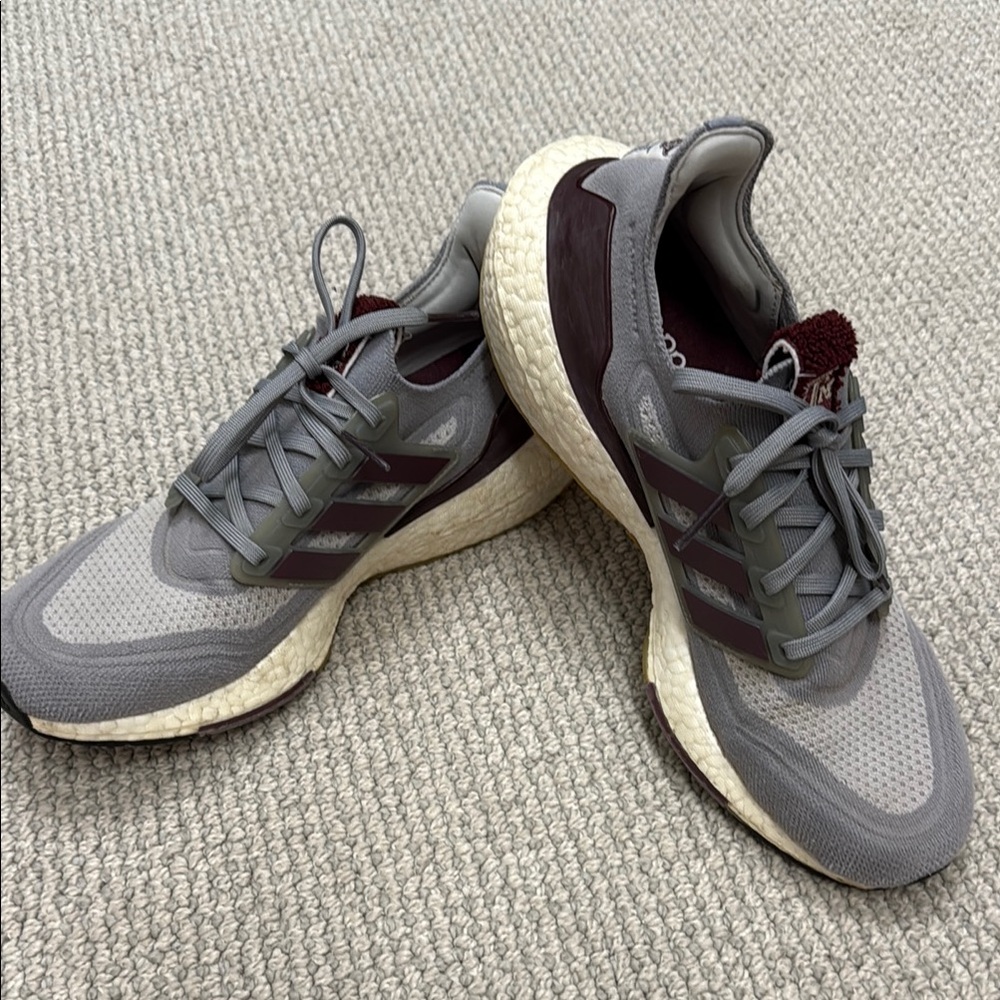 Texas A&M Aggies Adidas Ultraboost 21 Running Shoe - Gray/Maroon, Size 11